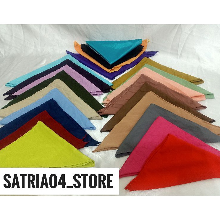 SLAYER SEGITIGA POLOS MANASIK ANAK BANDANA