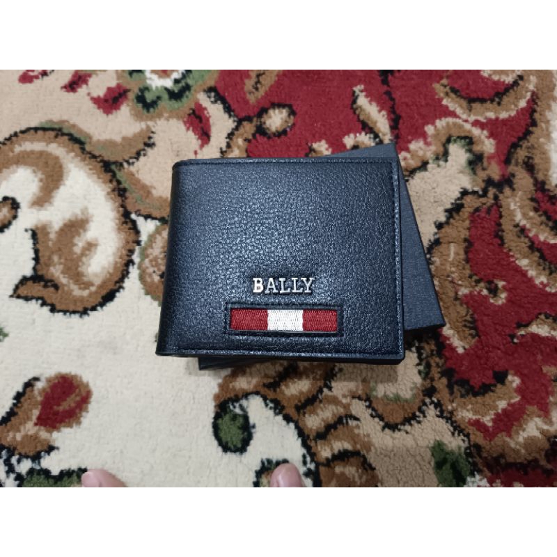 dompet pria bally