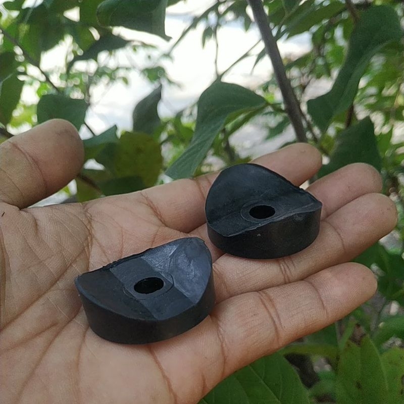 KARET MATAKUCING KUPINGAN PANGKON BREKET DUDUKAN HONDA CB K5 HONDA GL100, GL125