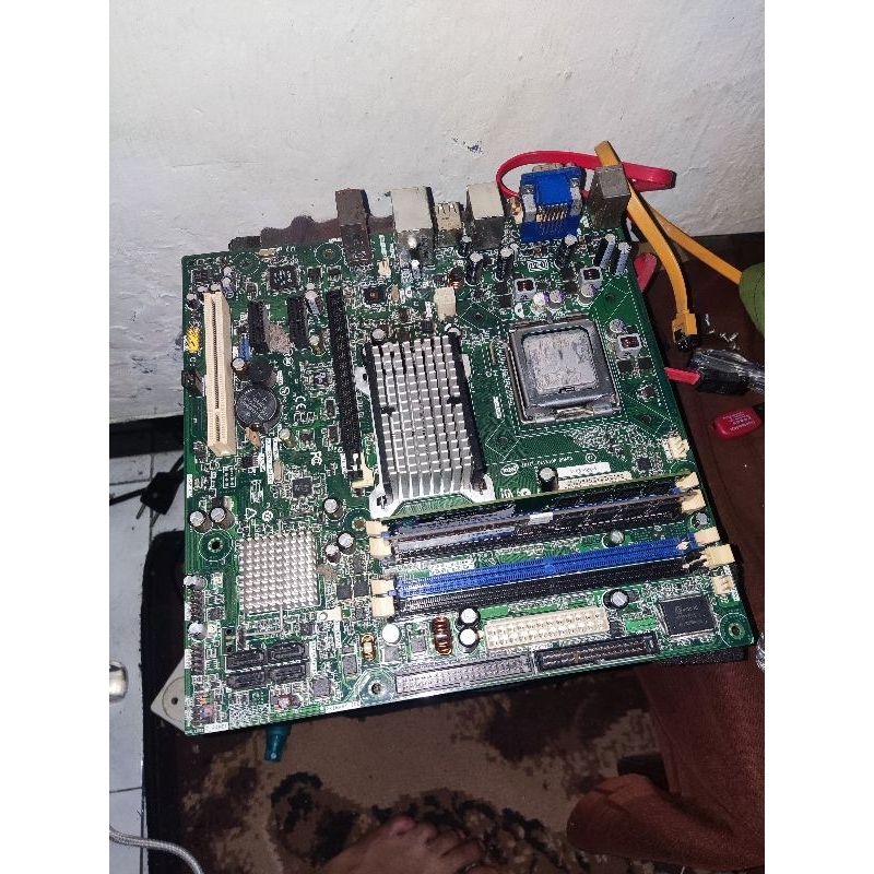 MOBO SET LGA775 CORE 2 QUAD RAM 4GB TANPA COOLER