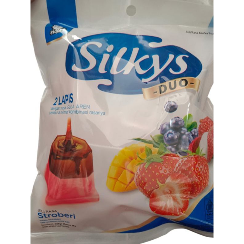 

Silkys duo 2 lapis dengan rasa gula aren lembut & nikmat kombinasi rasanya jeli rasa stroberi260g / 10 pcs @ 26g
