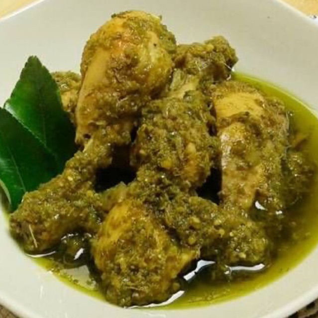 

KIRIM INSTANT/ SAMEDAY Ayam Balado Hijau 4-8 Potong Khas Masakan Padang