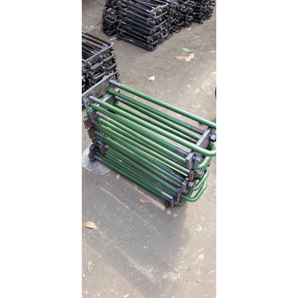 U Bolt Square / Strok / Behel Per Truk Fuso Hino / Uk M19 x 10 x 35 cm