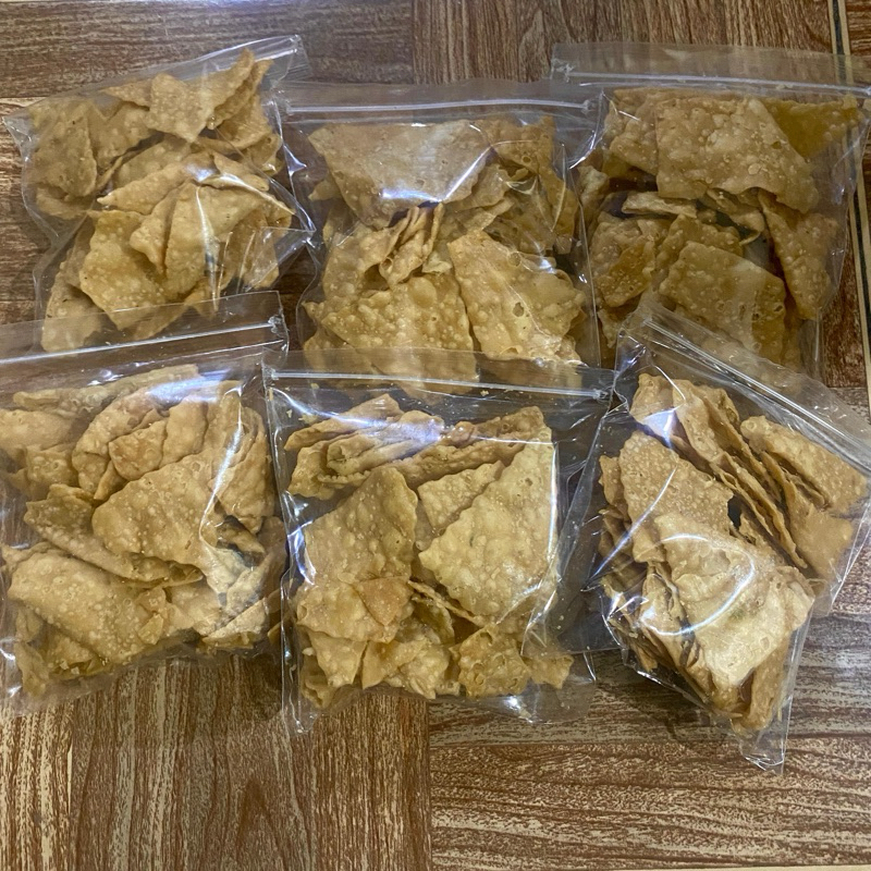

KERIPIK PANGSIT RENYAH DANG GURIH