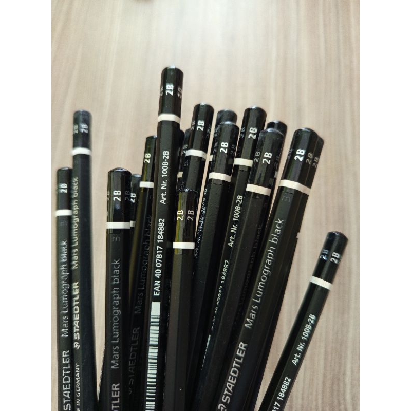 

PENSIL 2B STAEDTLER HITAM / PENSIL STAEDTLER MARS LUMOGRAPH BLACK (100B - 2B) ORIGINAL MADE IN GERMANY