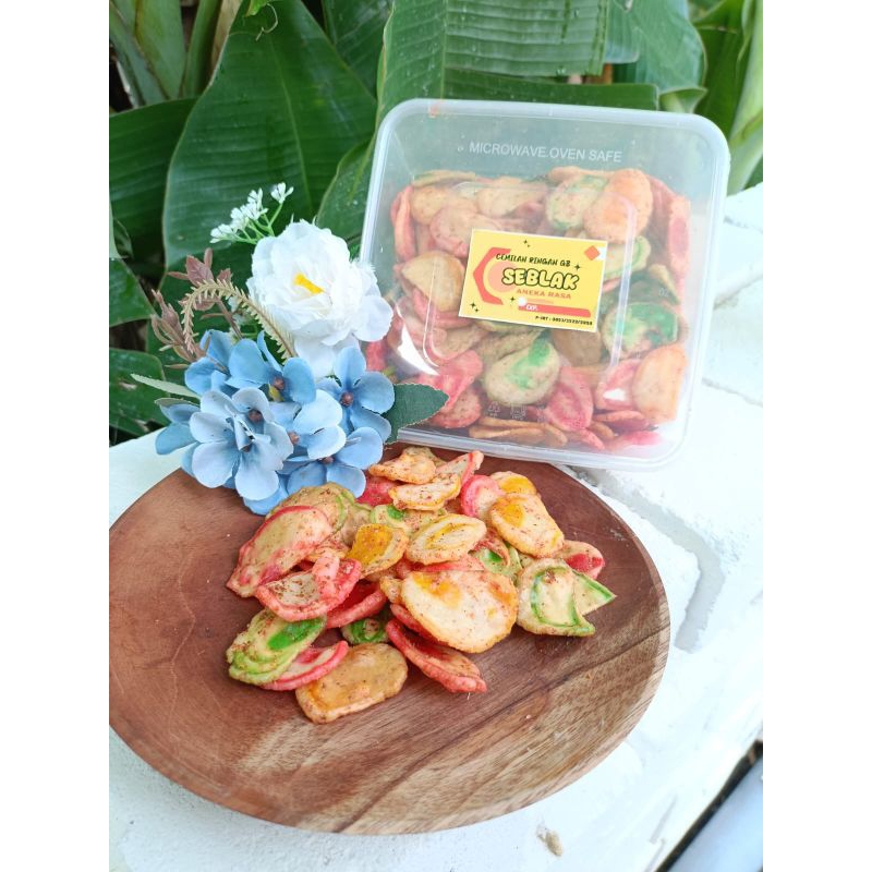 

KERUPUK, KERIPIK SEBLAK GURIH PEDAS MAKANAN RINGAN