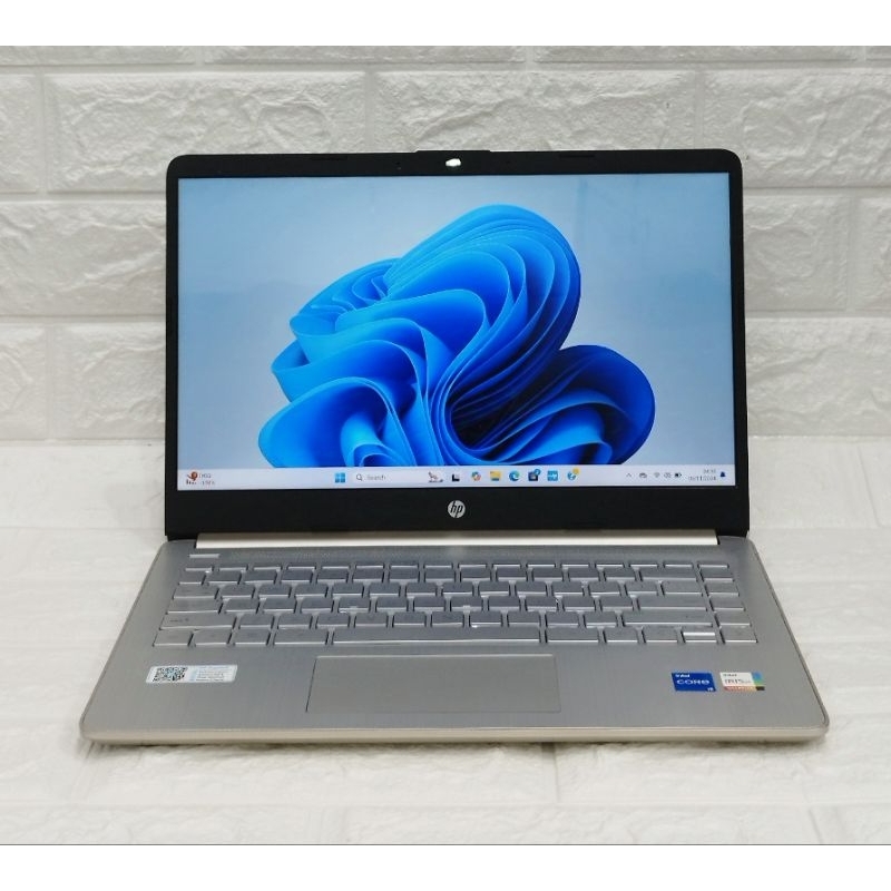 Laptop HP 14S-DQ4028TU Intel Core i5 Gen 11 RAM 8 GB SSD 512 GB