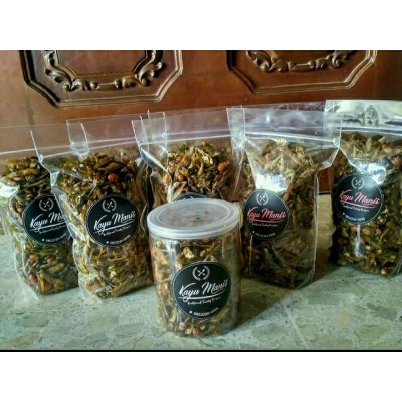 

kering teri kacang 200 gram