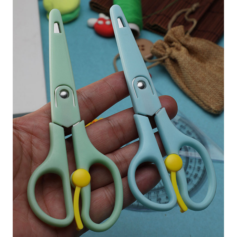 

Gunting Kertas Aesthetic Scissors Dengan Tutup Utk Scrapbook ATK Kantor