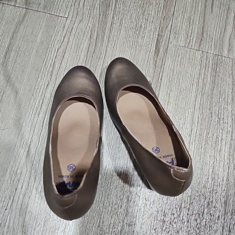 PRELOVED-WANDA PANDA-Sepatu kulit uk.36