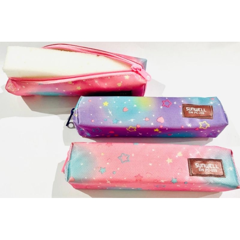 

KOTAK PENSIL KAIN SW-209 SUNWELL