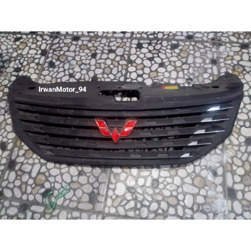 Grill depan Wuling Confero DB Tahun 2021 2022