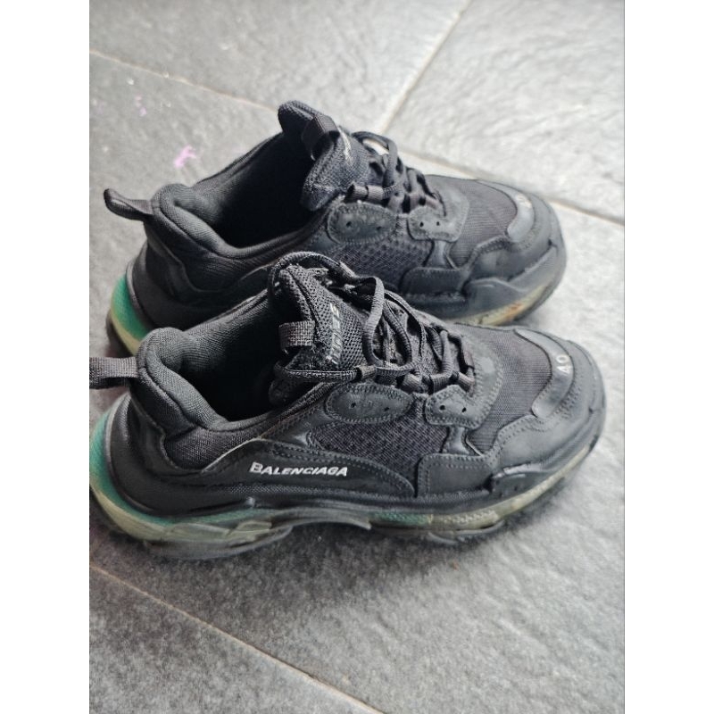 SEPATU BALENCIAGA. SIZE 40 FULL BLACK