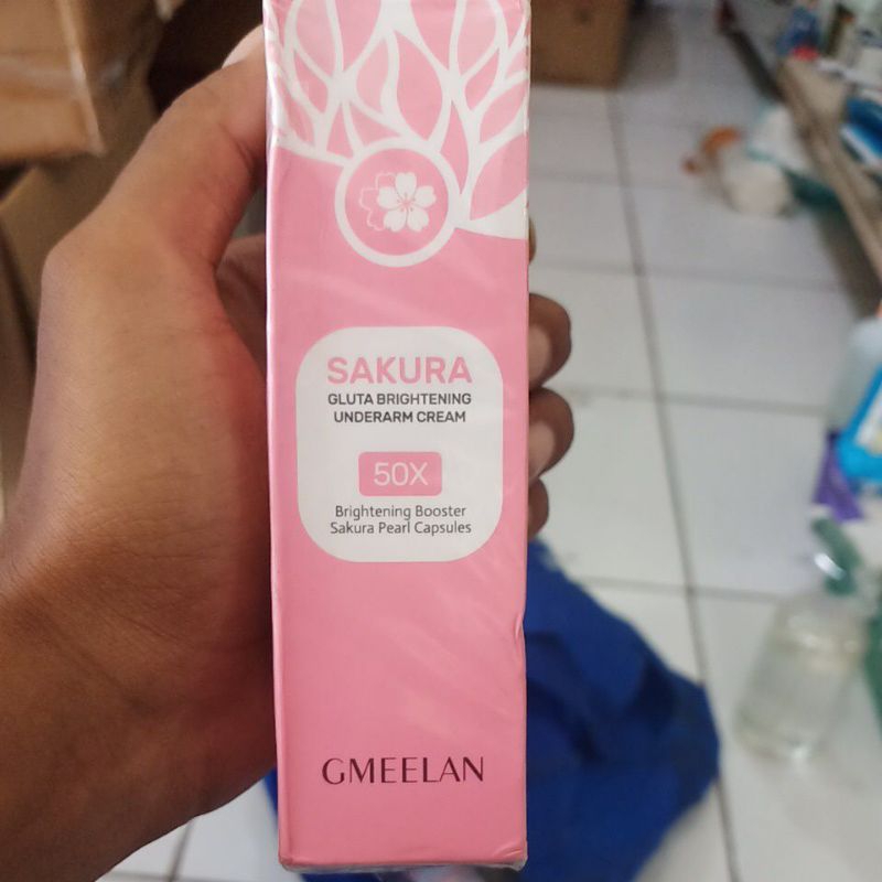 SAKURA GLUTA BRIGHTENING UNDERARM CREAM 30g