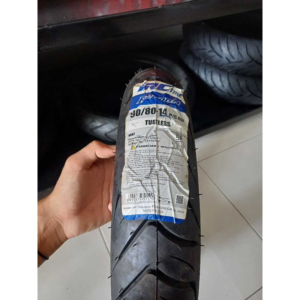 BAN IRC 90/80-14 TUBELESS VARIO 125/150 NEW