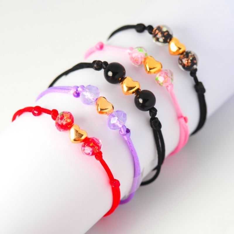 Gelang Emas Plat Waru Inisial Variasi Manik - Toko Emas Gadjah