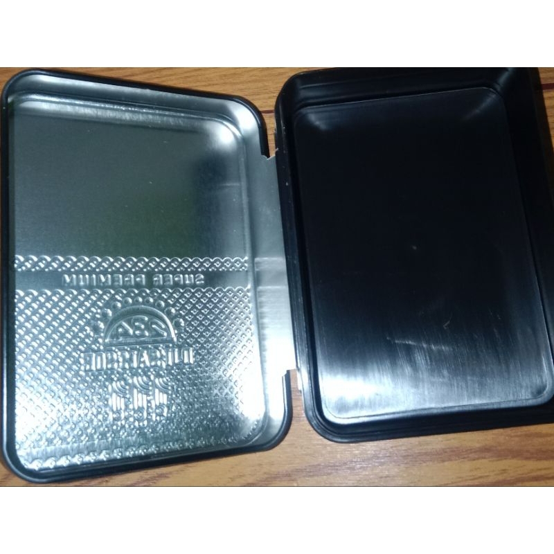 

Box Kaleng hitam 234 edisi111