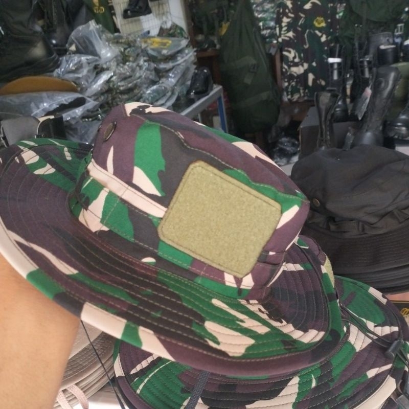 TOPI RIMBA LORENG, TOPI RIMBA HITAM DAN TOPI RIMBA CREAM