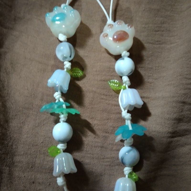 strap phone paw kucing