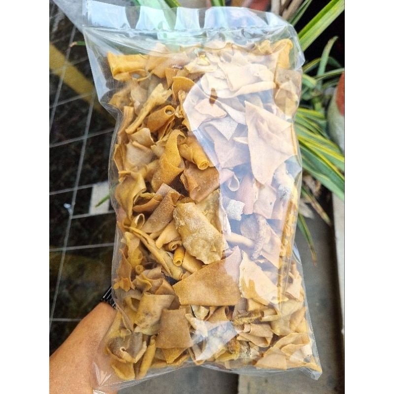 

KERUPUK/KRECEK RAMBAK KULIT SAPI ASLI LOKAL TIPIS