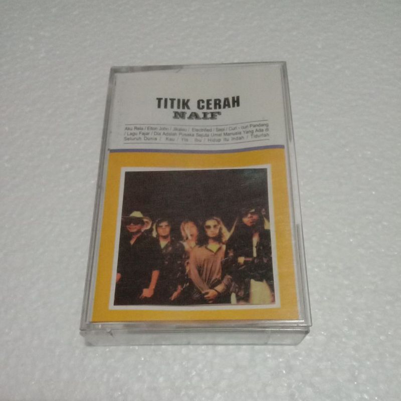 kaset naif titik cerah