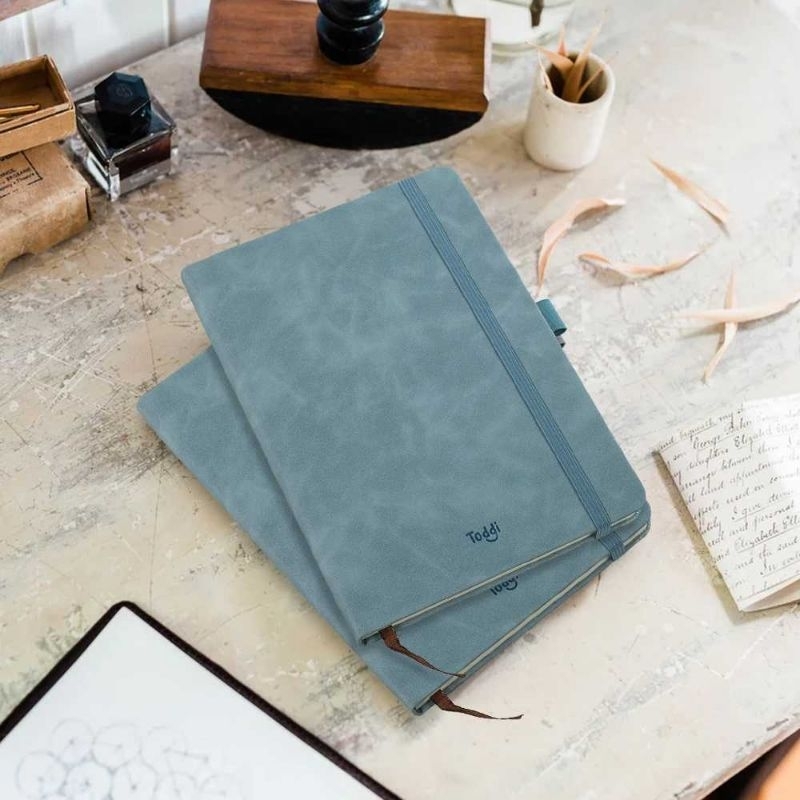 

Buku Tulis Notebook Jurnal Hardcover Notebook Diary 200 Halaman Grid Kertas A5