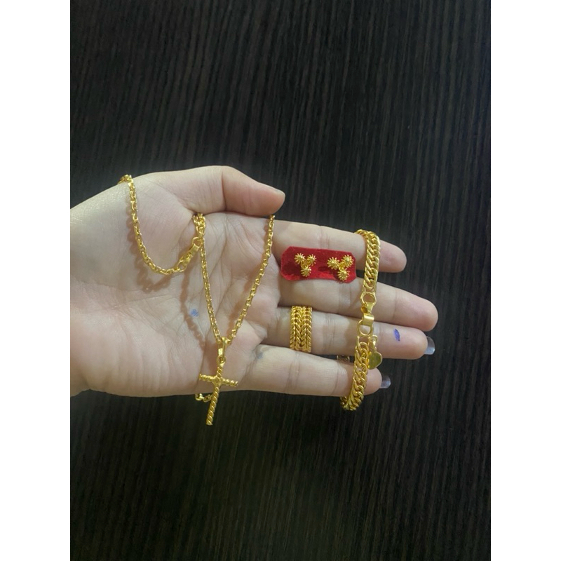 set salib super cantik replika emas asli set sama seperti di foto saja
