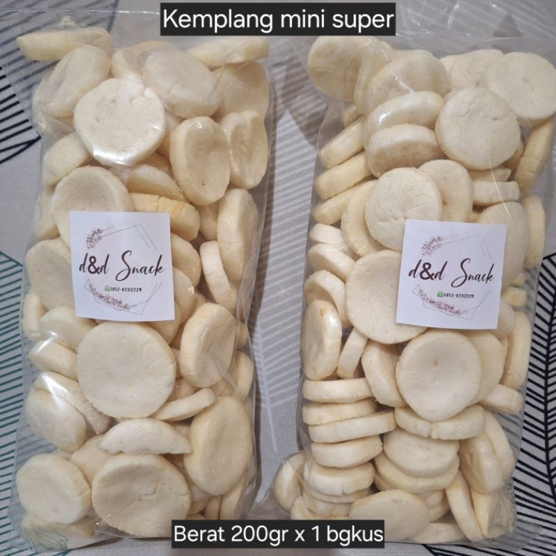 

Kemplang mini super asli palembang. Kemplang ikan tenggiri. Berat 200gr