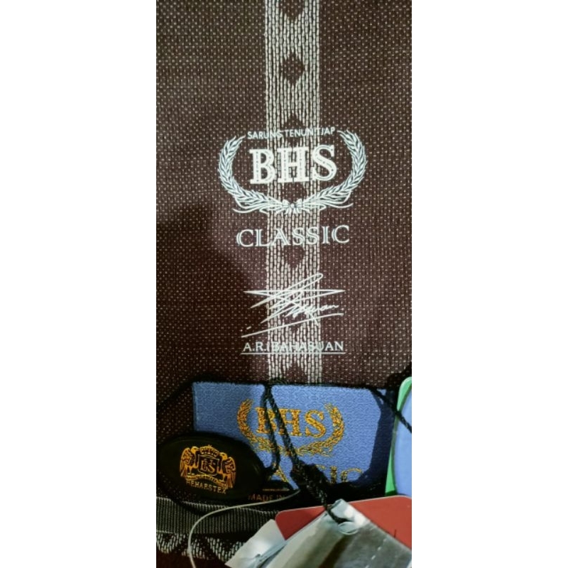 Sarung BHS ORI ada tanda tangannya