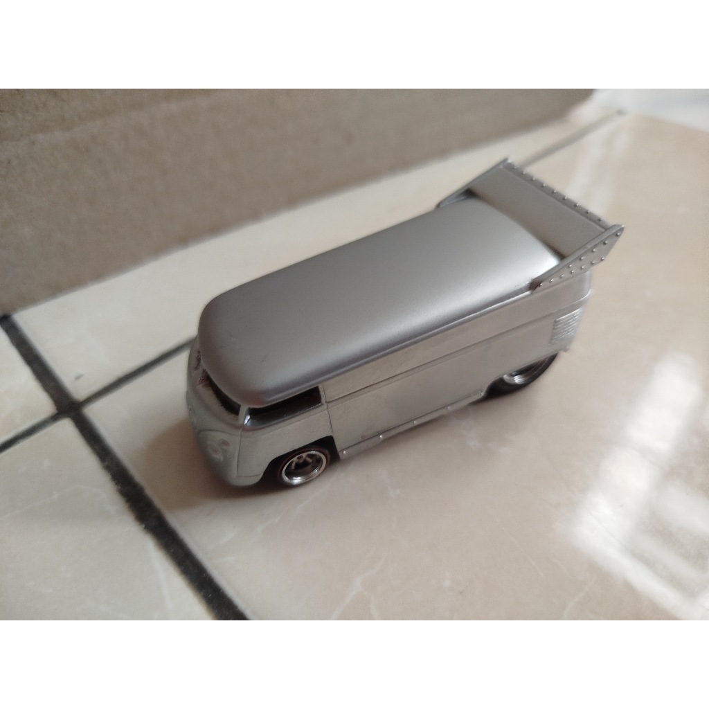 HOTWHEELS LOOSE CUSTOM HONGKONG DIECAST CLUB - VOLKSWAGEN DRAG BUS 05