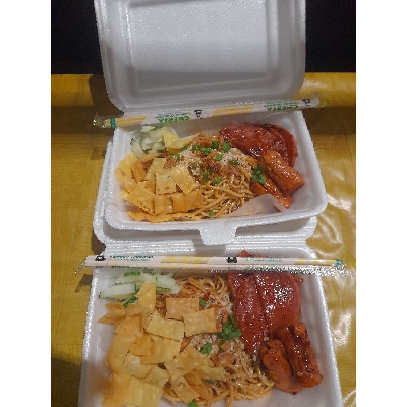 

Mie Jebew Mak Moen Chili oil super pedasss