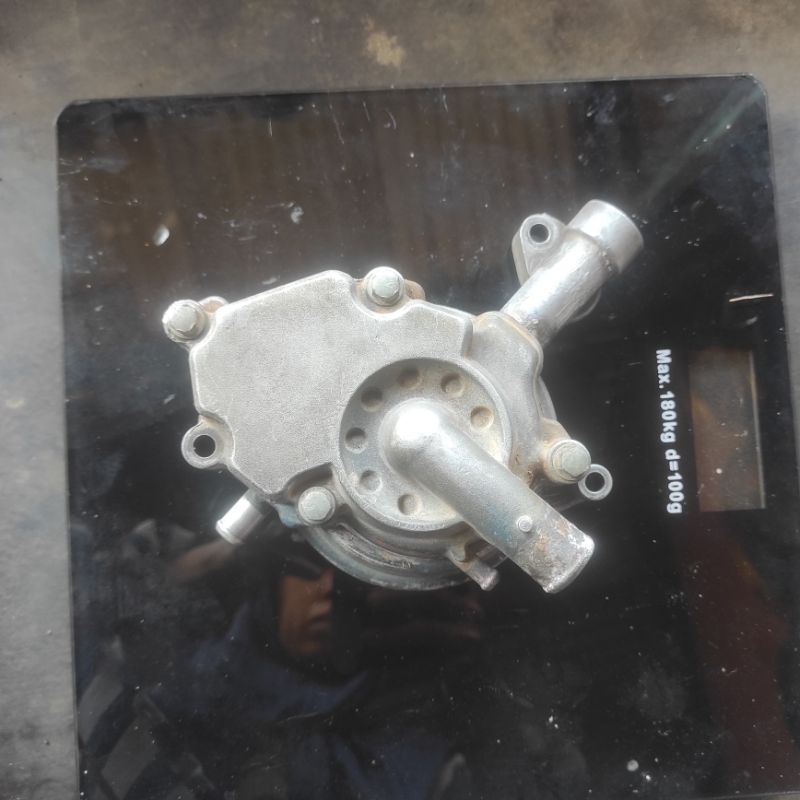 Cover tutup water pump yamaha vixion old, vixion lama original copotan motor