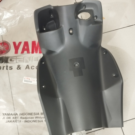 DASHBOARD LEGSHIELD LEG SHIELD LEXIL COVER DASBOR KONTAK MIO GT HITAM ASLI ORIGINAL YAMAHA 2BJ-F8300