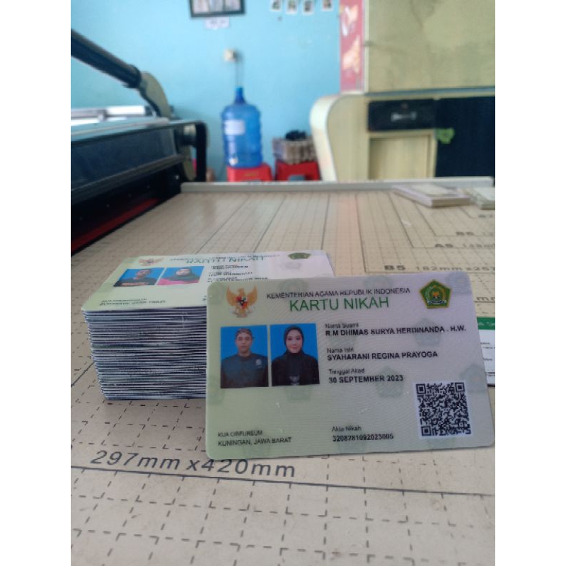 

CETAK KARTU ID CARD BAHAN PVC TEBAL