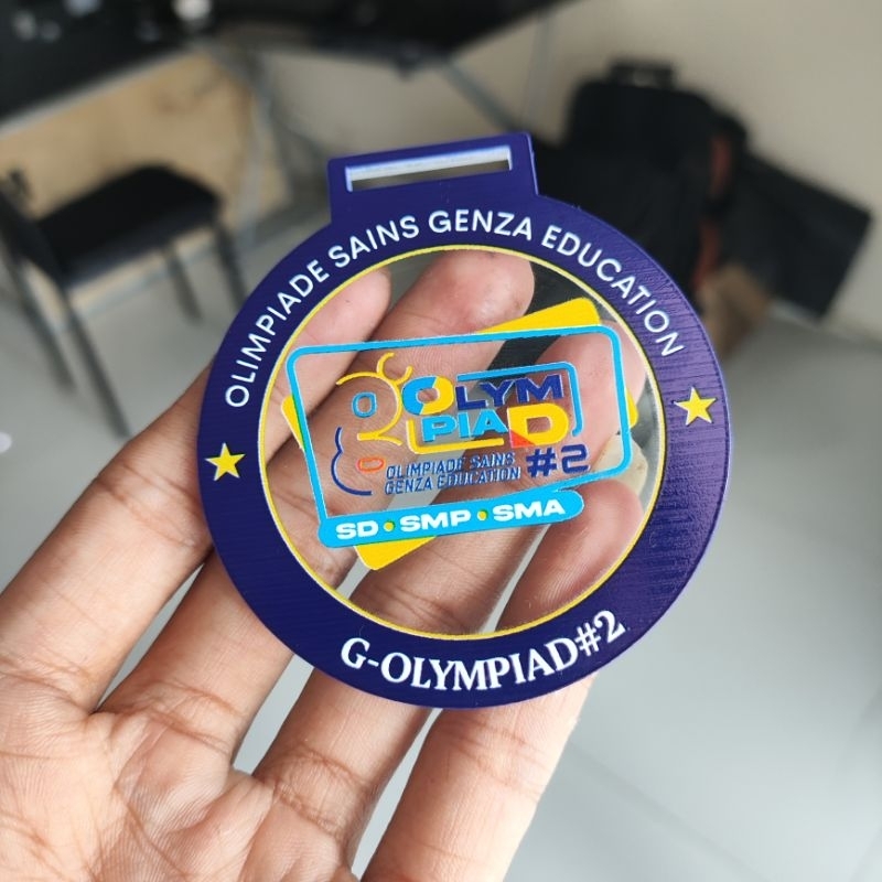 

medali akrilik custom full colour/full UV sudah termasuk tali lanyard custom free desain