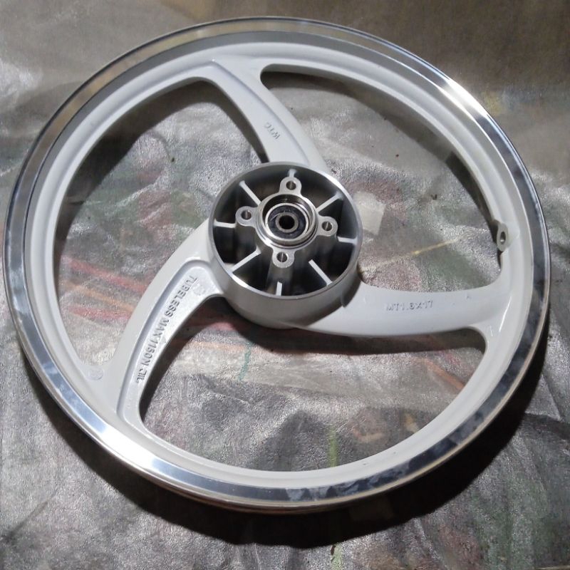 velg original WTC classic palang 3 lubang piringan cakram 5 untuk supra bisa juga di aplikasikan unt