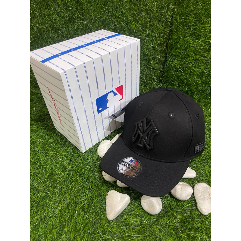 IDE CLOTHES Logo Plat Besi NY New Tebal Bahan Hitam Black On Black MLB