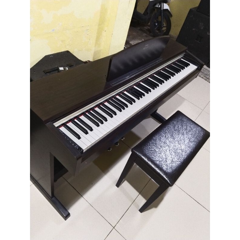 Piano Yamaha Arius YDP-141