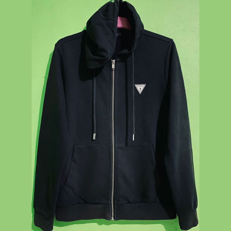Hoodie Zipper GUESS (Hitam)