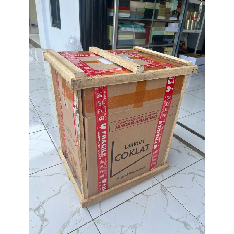 

Packing kayu
