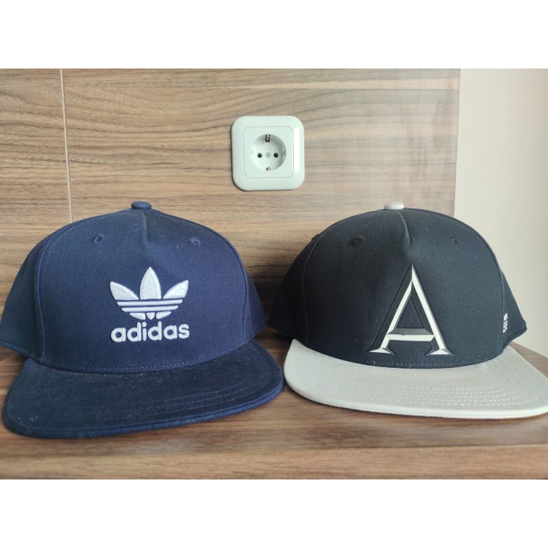 topi snapback ADIDAS