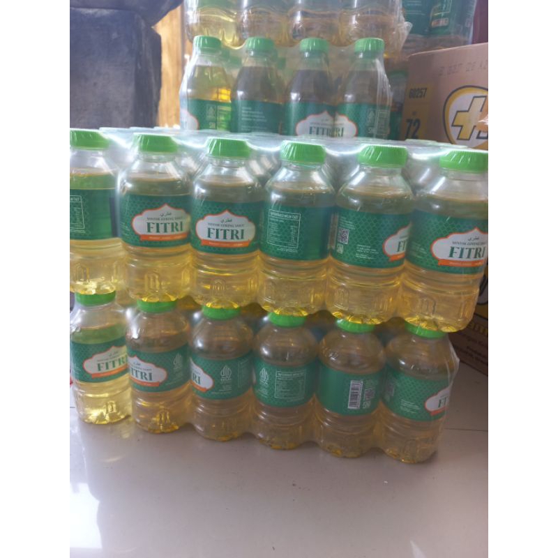 

Minyak goreng botol cap fitri 1 pak isi 24 pcs kemasan 200 ml