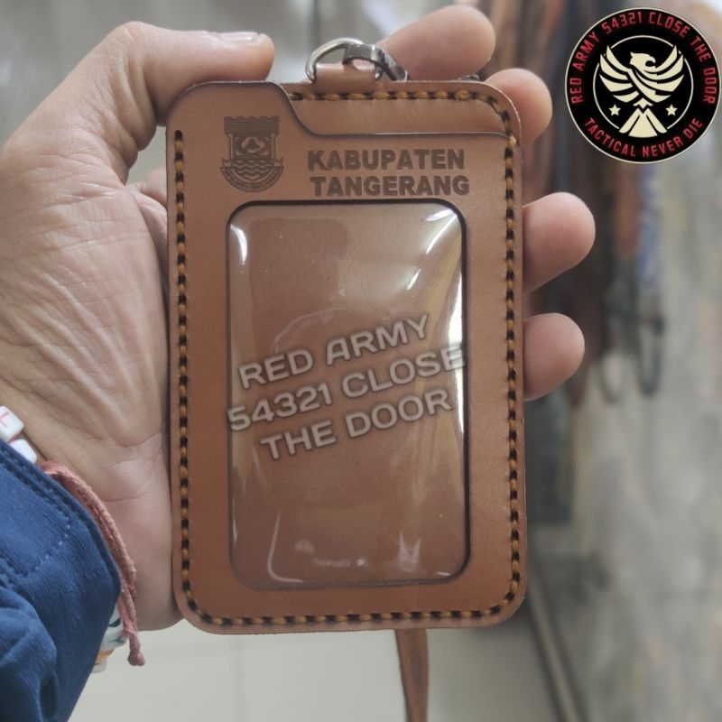

ID Card Holder Tali Lanyard Name Tag Kulit Asli Logo KABUPATEN TANGERANG