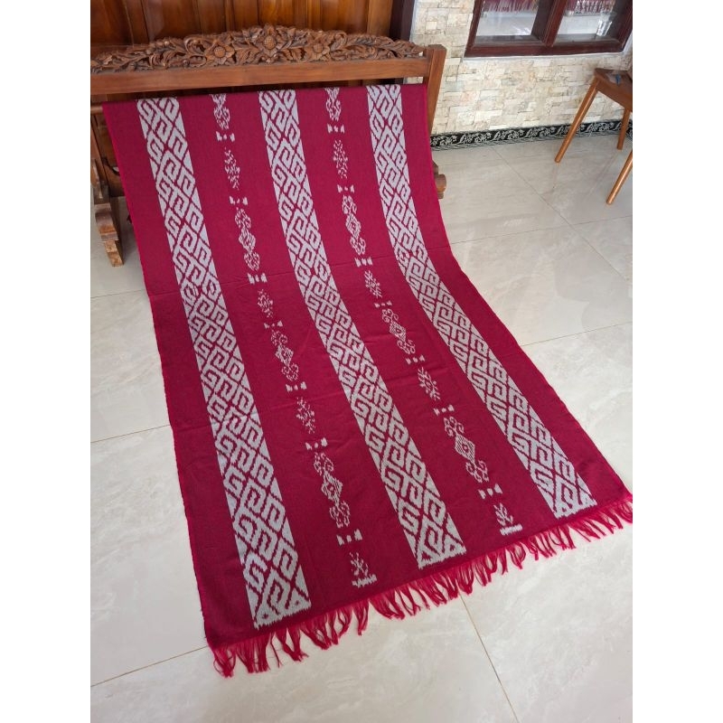 KAIN TENUN ETNIK NUSANTARA, KAIN TENUN BLANKET TRADISIONAL TROSO JEPARA MOTIF TORAJA MERAH, KAIN BAT