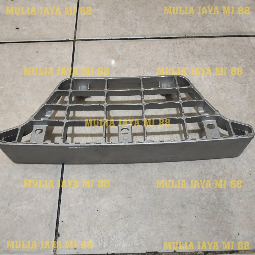 Tangga Aluminium HINO Lohan TI/Pijakan Kaki HINO Lohan TI