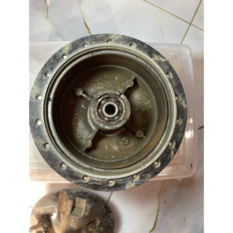 tromol depan suzuki ts duster ori