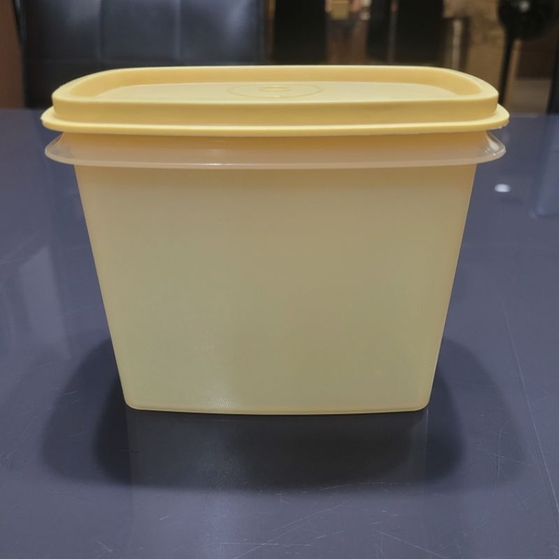 Tupperware shelf saver preloved