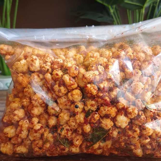 

pilus cikur pedas daun jeruk bumbu melimpah/pilus cikur original daun jeruk kemasan 1kg