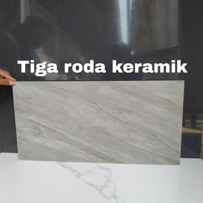 keramik dinding 30x60 kia avero grey/keramik marmer abu abu grey/keramik dinding kamar mandi/keramik