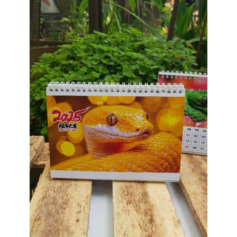 

kalender meja 2025 kalender duduk tahun ular edisi snake series
